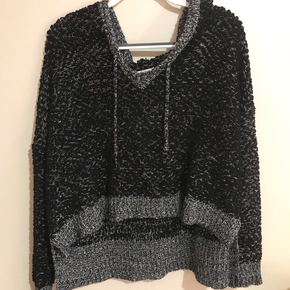 Sweater - Picture 1 of 2